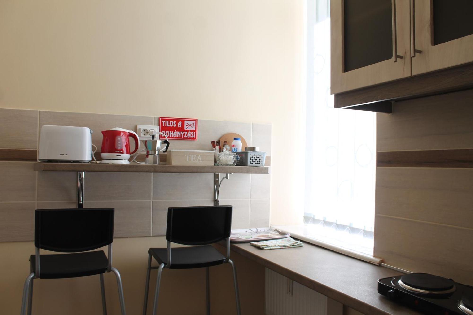 Dolce Vita Apartman เดเบรตเซน ภายนอก รูปภาพ