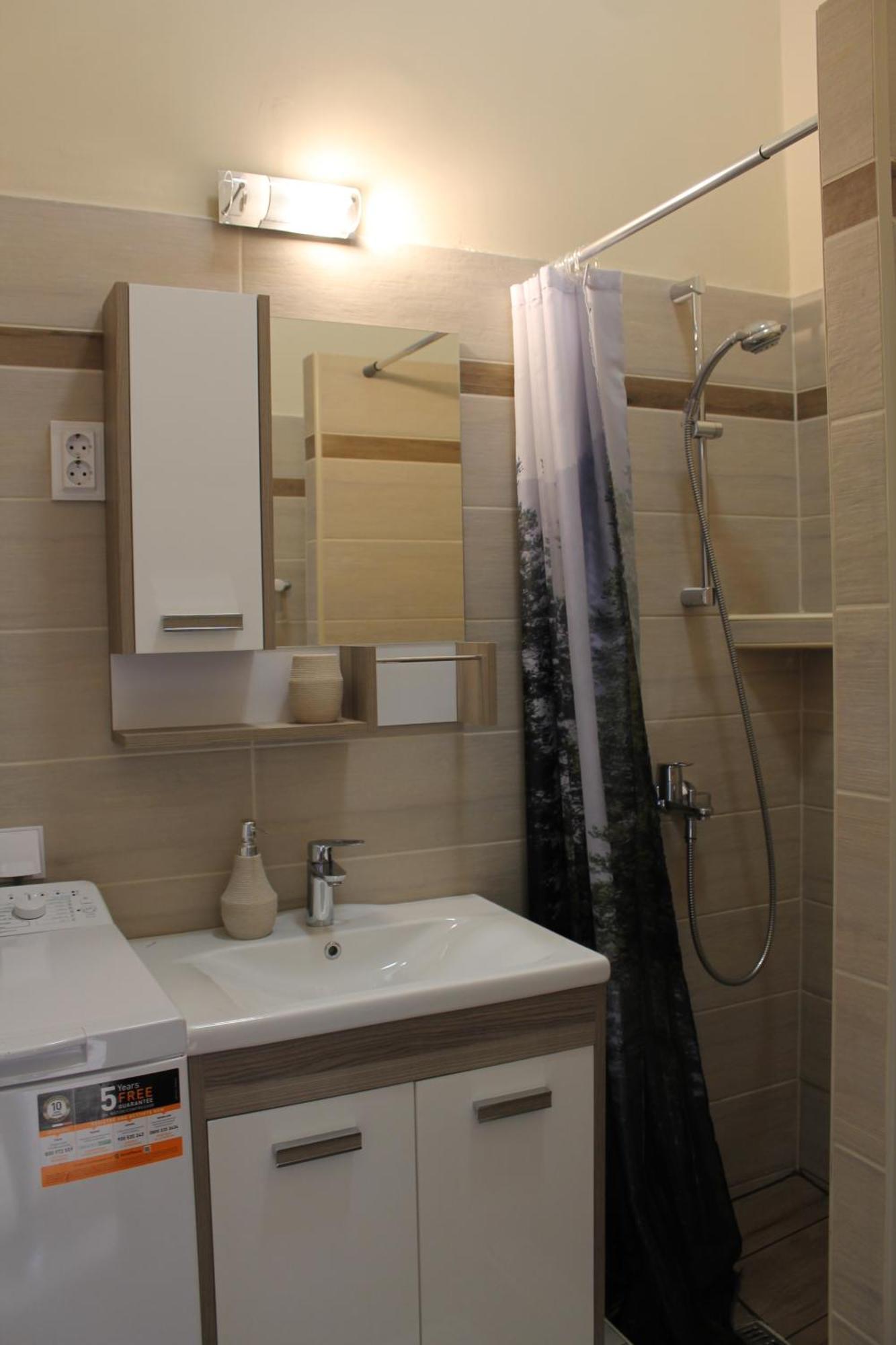 Dolce Vita Apartman เดเบรตเซน ภายนอก รูปภาพ