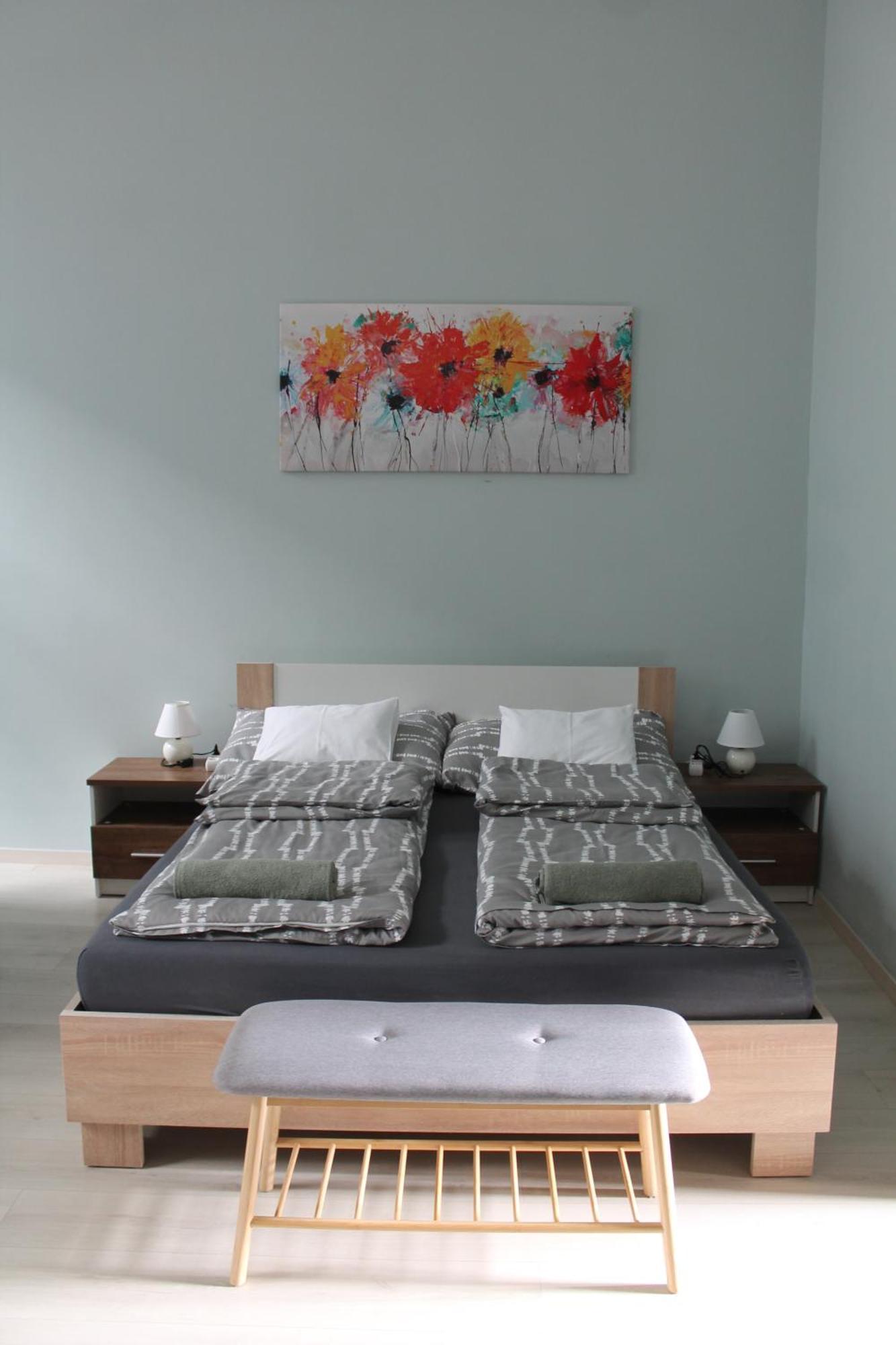 Dolce Vita Apartman เดเบรตเซน ภายนอก รูปภาพ