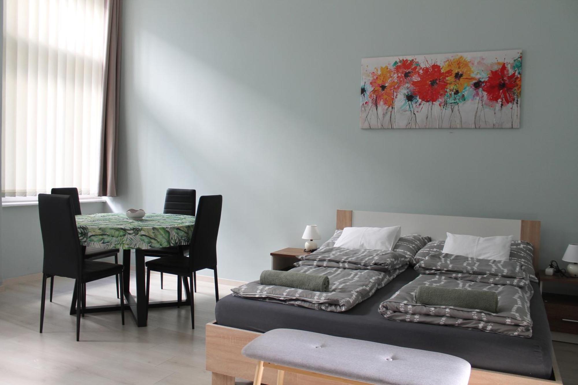 Dolce Vita Apartman เดเบรตเซน ภายนอก รูปภาพ